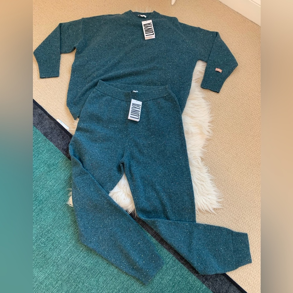 NWT Lunya limited edition jogger (XS/S) SOLD OUT $500+ retail 100% cashmere - Picture 6 of 6